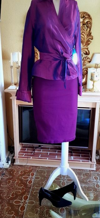 Falda para cóctel por la rodilla