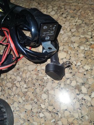 Luz led antinieblas para motos 