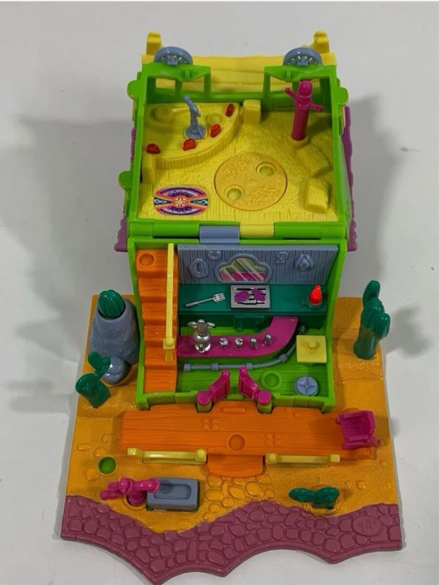 Polly Pocket - Horse House Western Cowboy (1994)