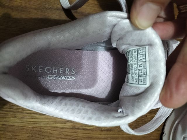 Skecher Uno rosa palo número 34