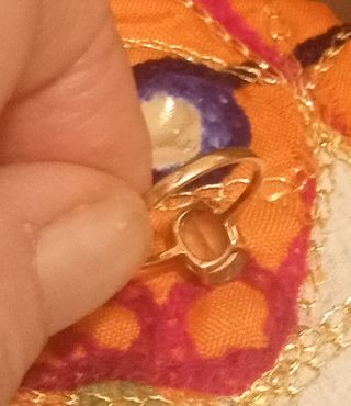 Anillo de oro y aguamarina 