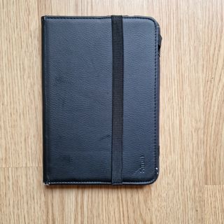 Funda Trust universal para ebook