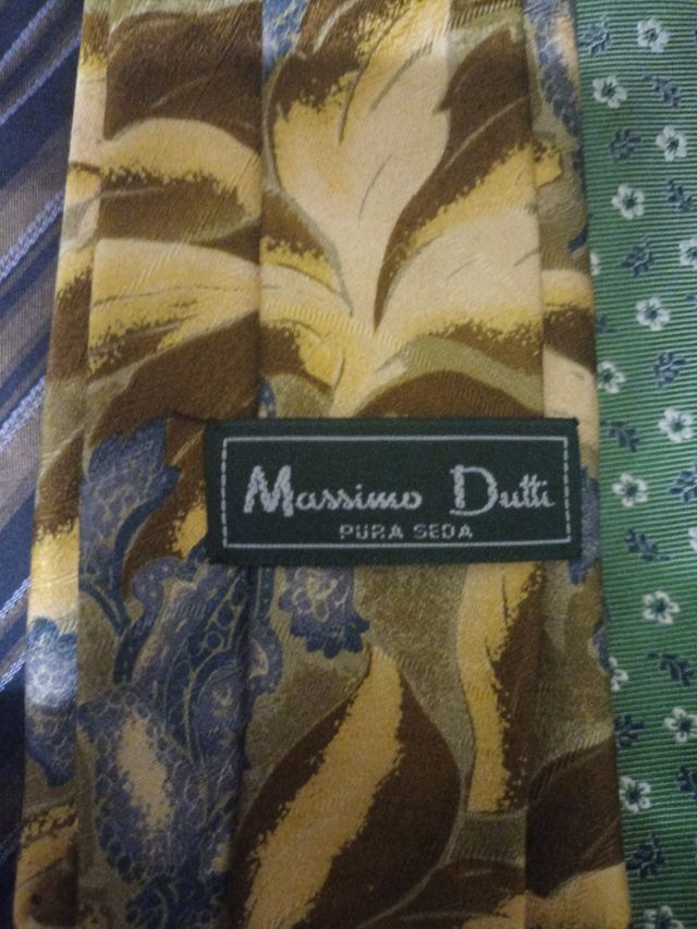 Corbatas Givenchy, Massimo Dutti...