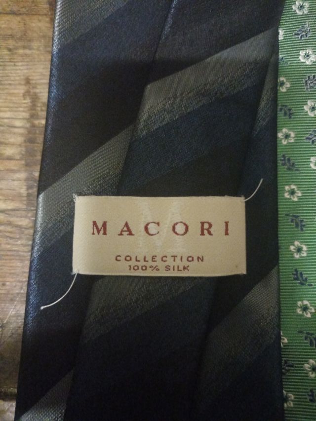 Corbatas Givenchy, Massimo Dutti...