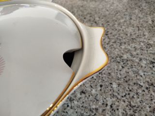 Antigua sopera Royal China Vigo