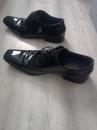 Zapatos LUDO piel hombre.