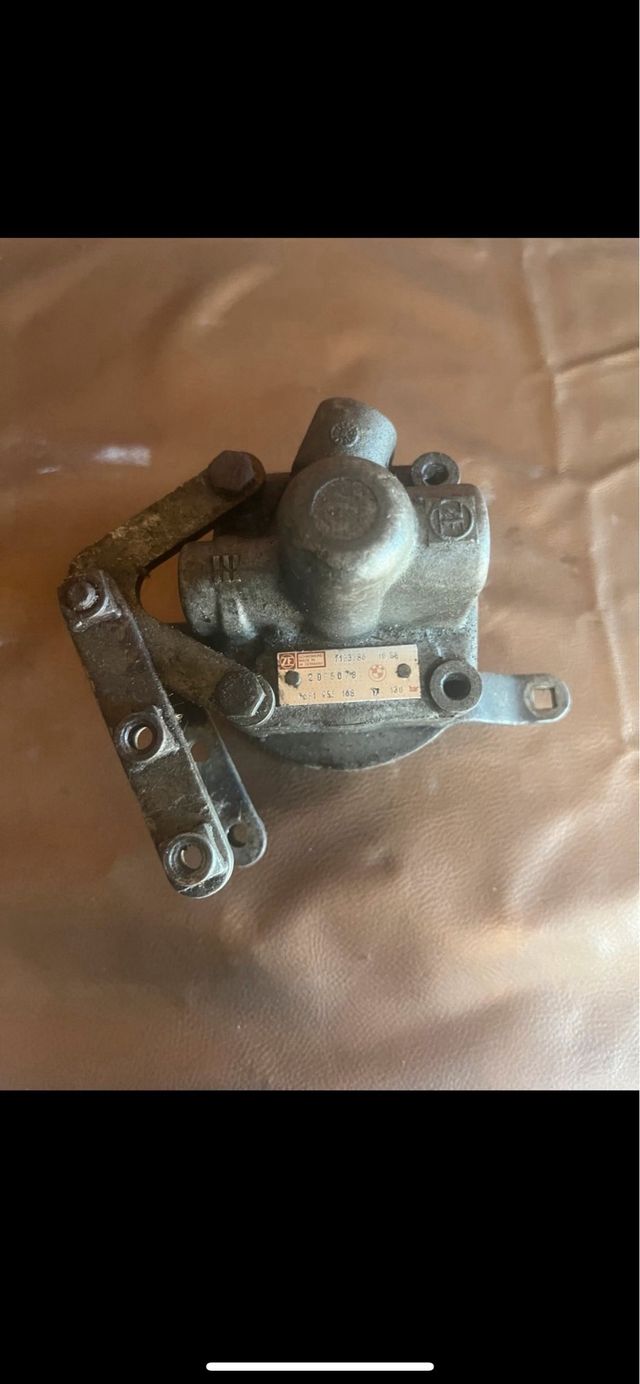 Bomba direccion asistida bmw e30 m20 6 cilindros