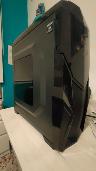 Ordenador sobremesa - torre