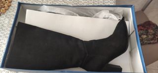 Botas negras altas de ante tacon