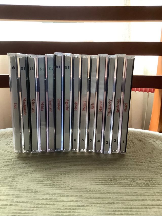 14. CD de música clásica.