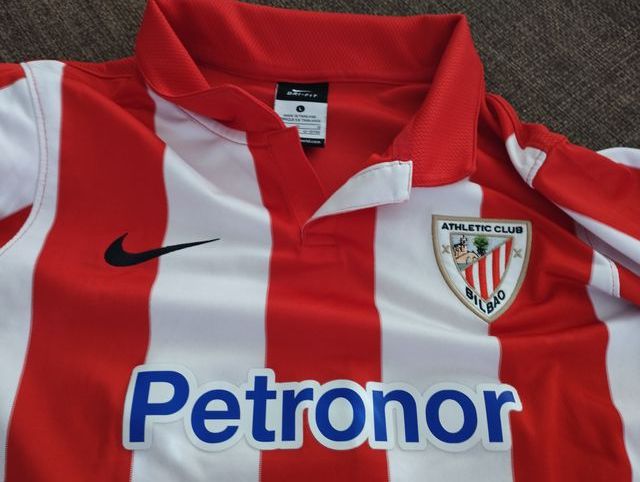 Camiseta oficial del Athletic Bilbao, marca Nike
