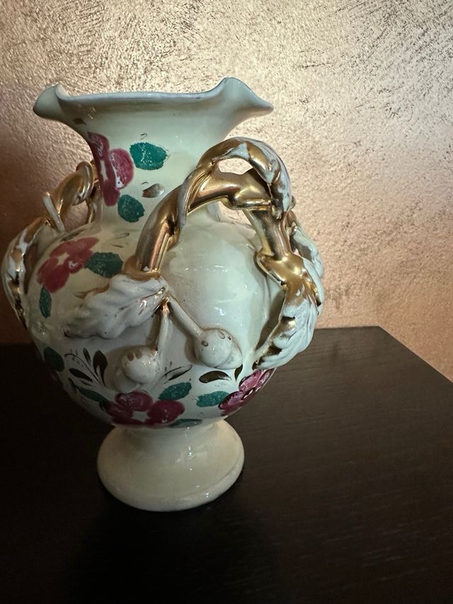 Vaso decorativo in ceramica