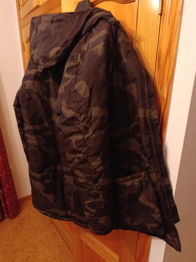 Parka  pull and bears