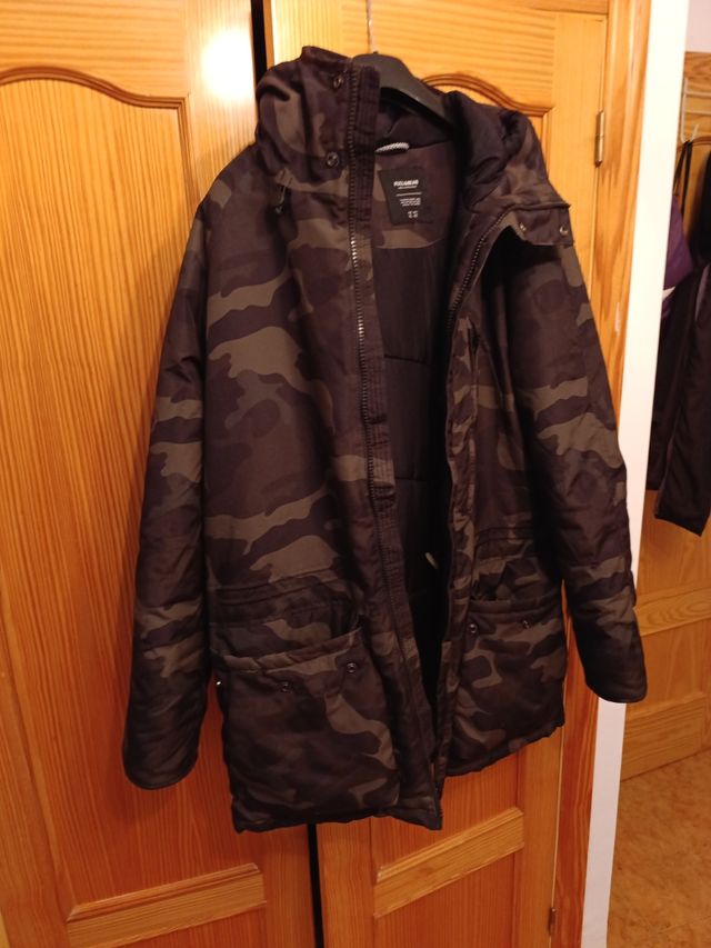 Parka  pull and bears