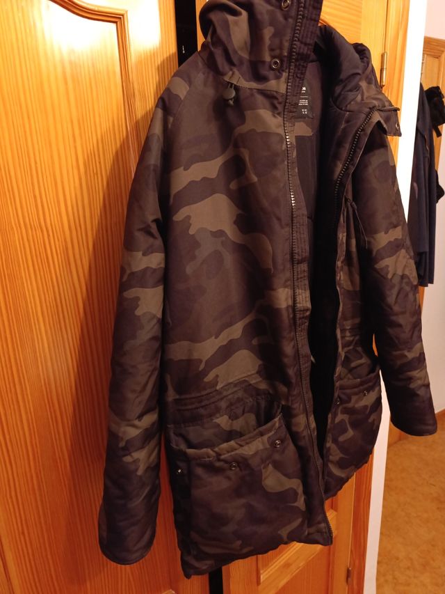 Parka  pull and bears