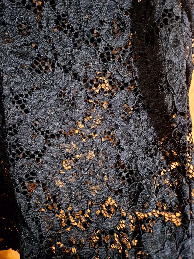 Camisa negra de encaje