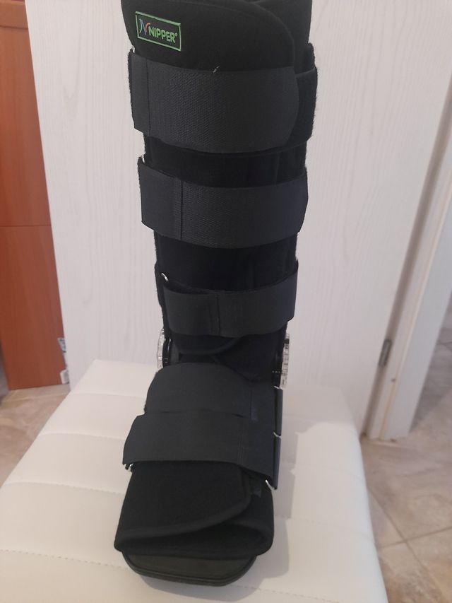 tutore Walker articolato per tibio tarsica