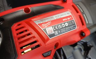 Taladro Milwaukee PFH 26 T con maletín