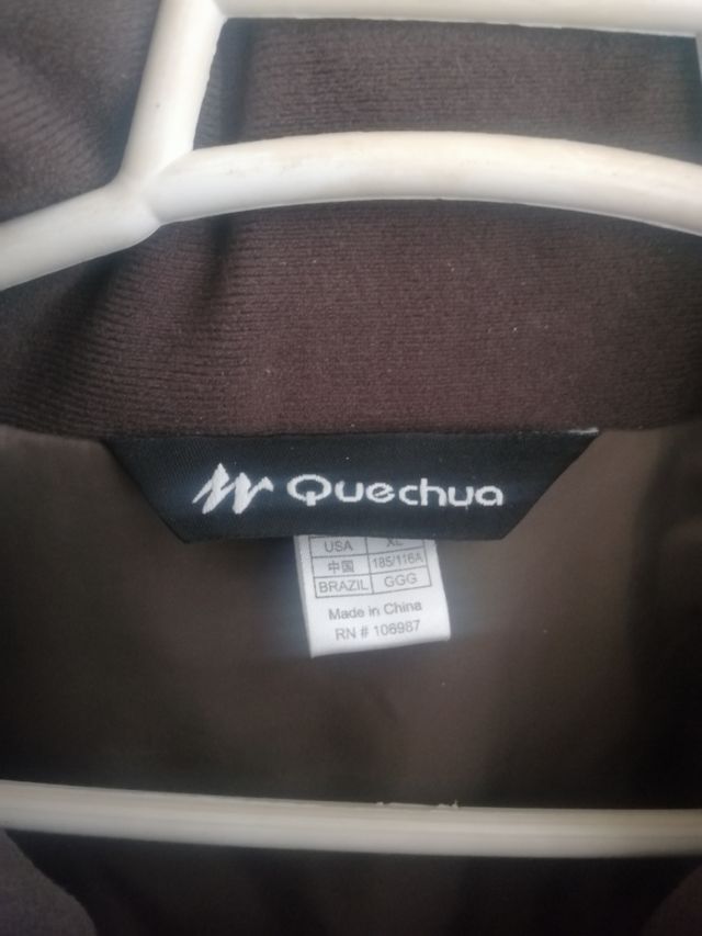 Chubasquero chaqueta. Quechua