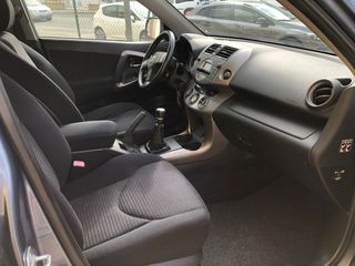 Toyota Rav4 2.2 D-CAT 177 cv 