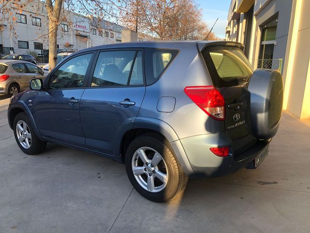 Toyota Rav4 2.2 D-CAT 177 cv 