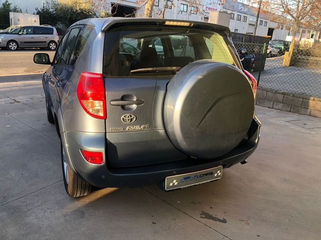Toyota Rav4 2.2 D-CAT 177 cv 