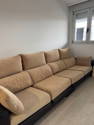 Sofá de 4 plazas con sillones extraíbles y taburet