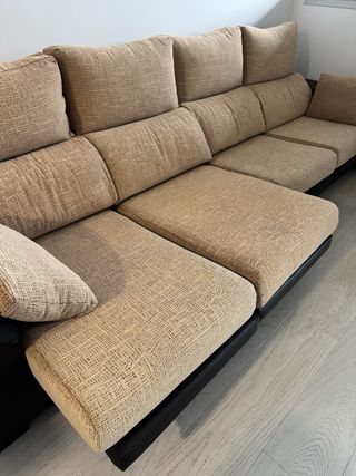 Sofá de 4 plazas con sillones extraíbles y taburet