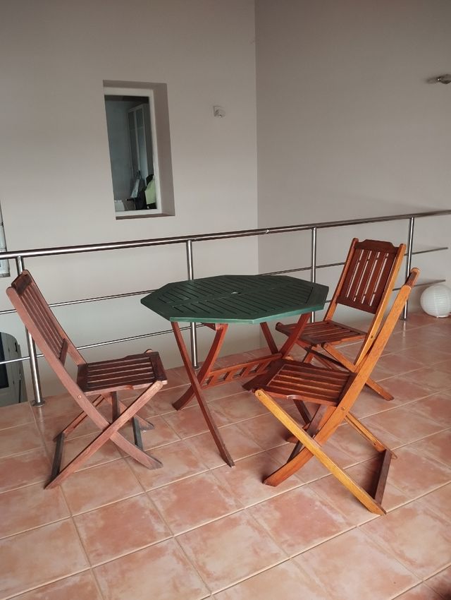 Juego teka sillas y mesa  jardín