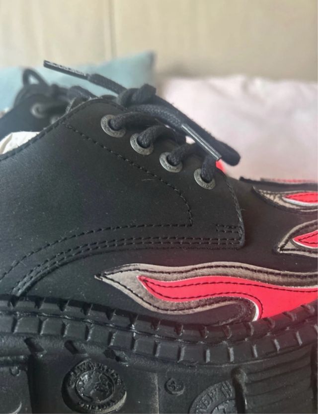 New Rook mocasines llamas rosas.