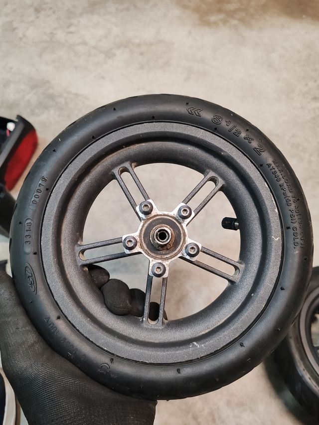 cerchio e pneumatico xiaomi pro 2