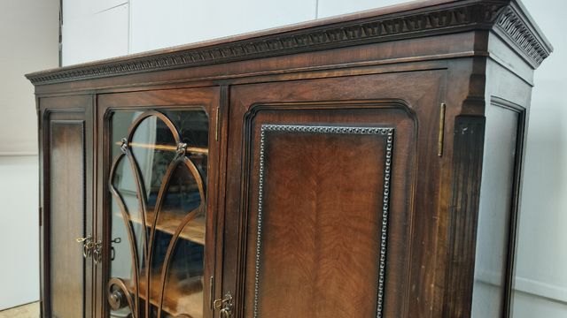 Vitrina armario tres cuerpos eduardino