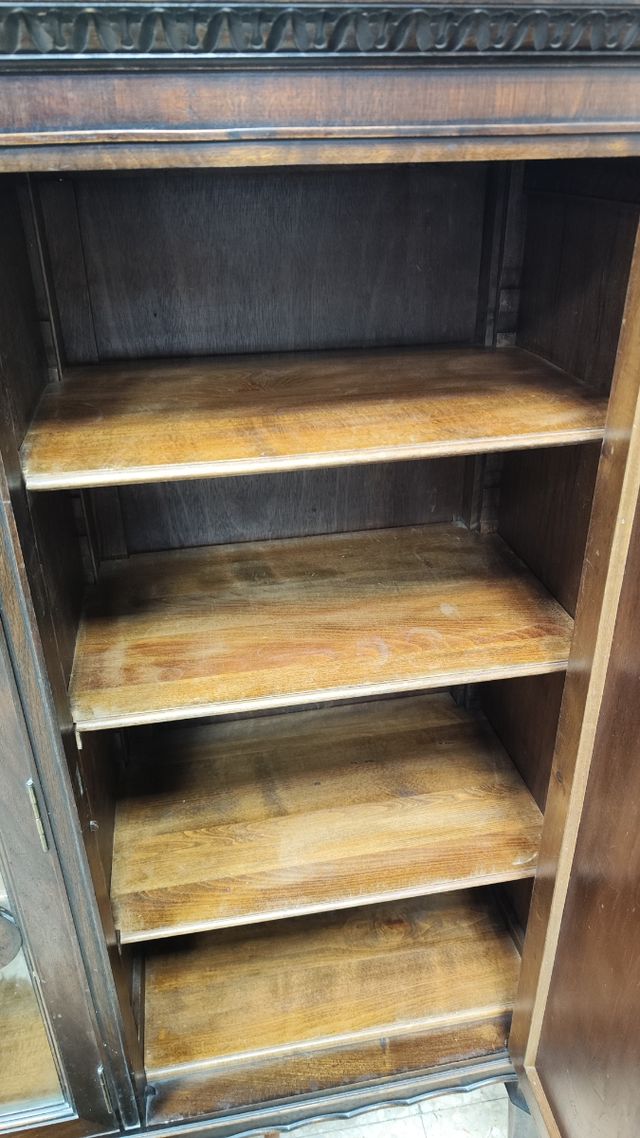 Vitrina armario tres cuerpos eduardino