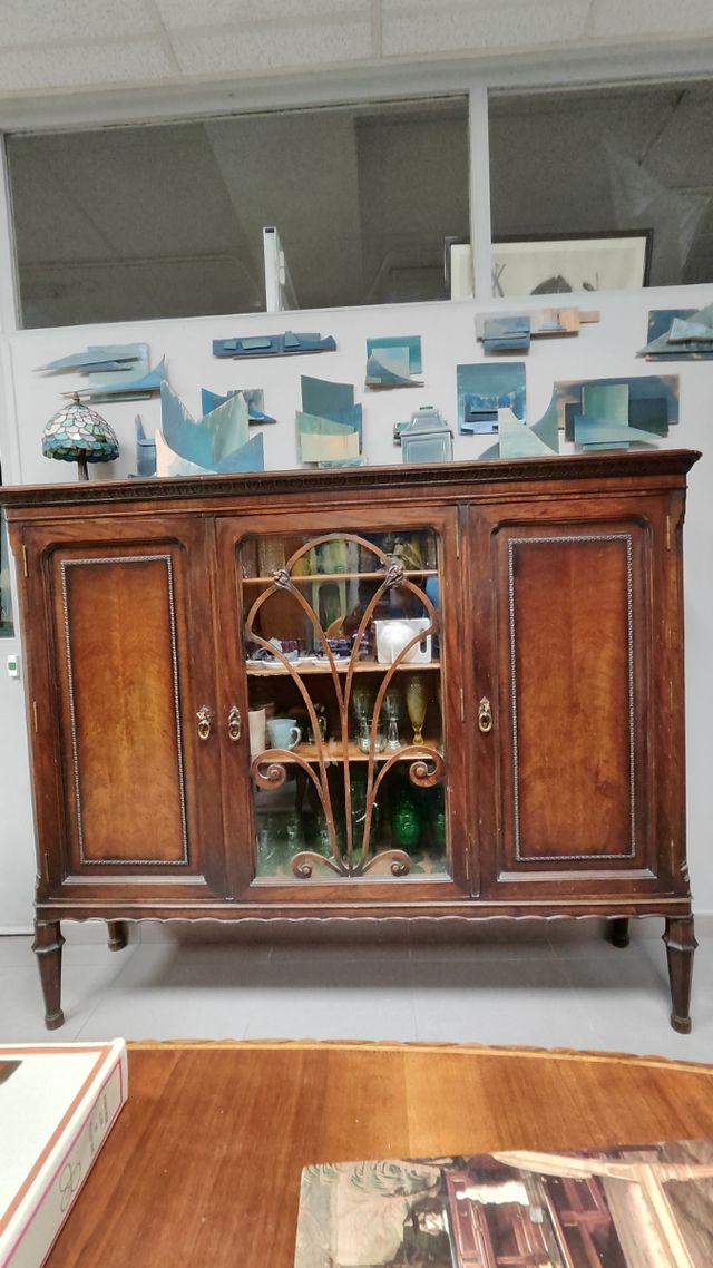 Vitrina armario tres cuerpos eduardino