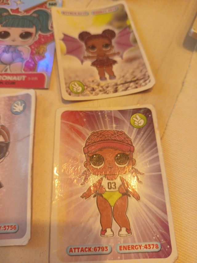 4 cartas de Lol colección Panini