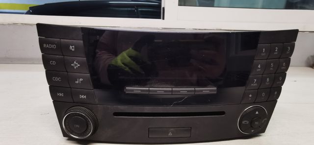 A2118702889  RADIO CD MERCEDES