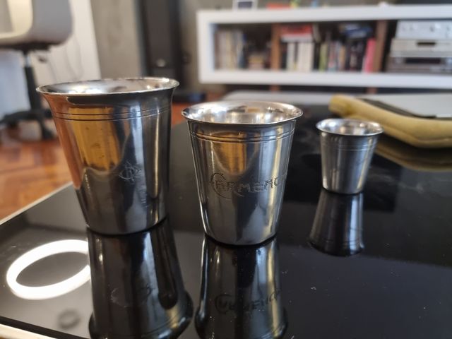 3 Vasos antiguos alpaca 18
euros todos