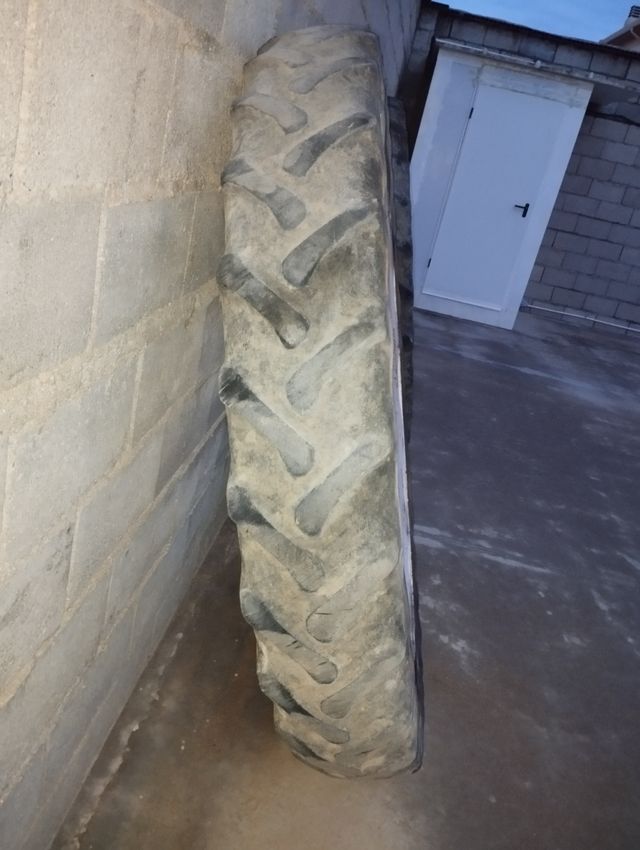 Ruedas tractor finas 