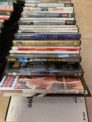 Coleccionistas: 44 Películas en DVDs
