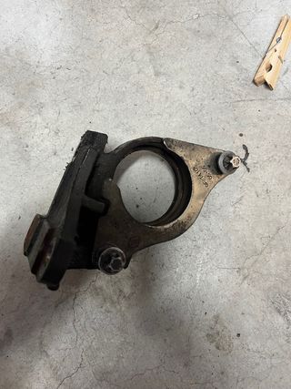Soporte rodamiento transmision clio 3 197 Rs