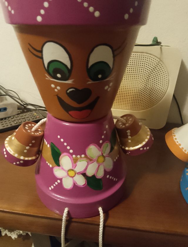 Vasi dipinti in terracotta