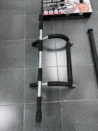 Banco pesas mancuernas discos barra dominadas