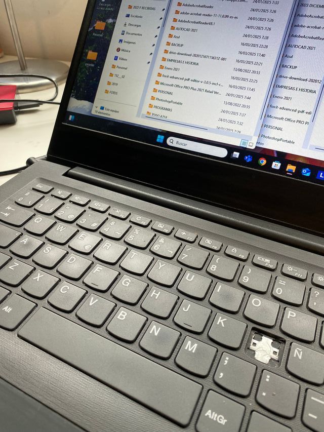 Computer portatile Lenovo V14-IIL 