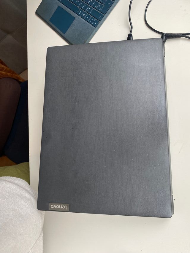 Computer portatile Lenovo V14-IIL 