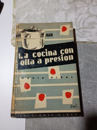 La cocina con olla a presión,1957 Vidal