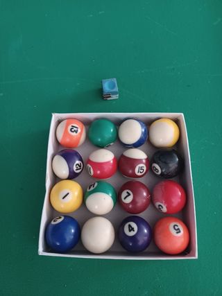 Billar y futbolin ......niños.