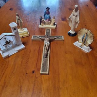 Lote religioso  antiguo 