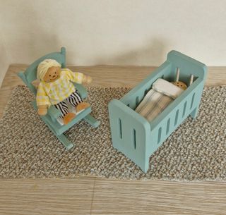 CUNA Y MECEDORA DE MADERA PARA CASA CASITA MUÑECAS