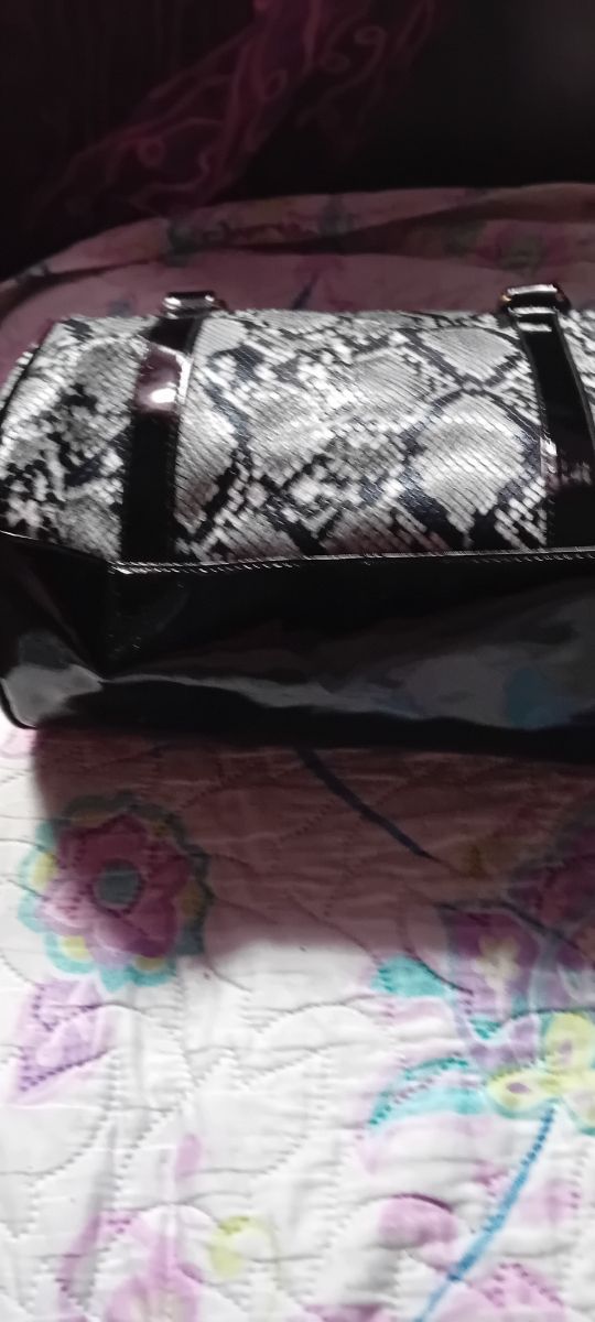 Bolso de paseo no tien para colgar color