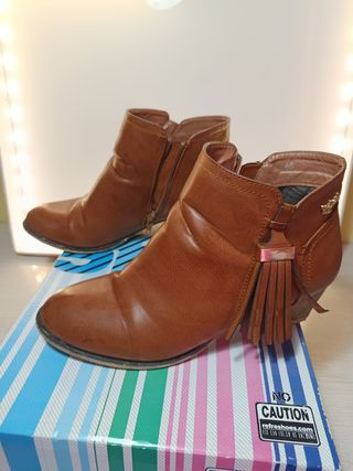  Botines marrones 